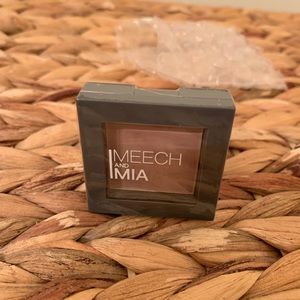 Meech and Mia eyeshadow.